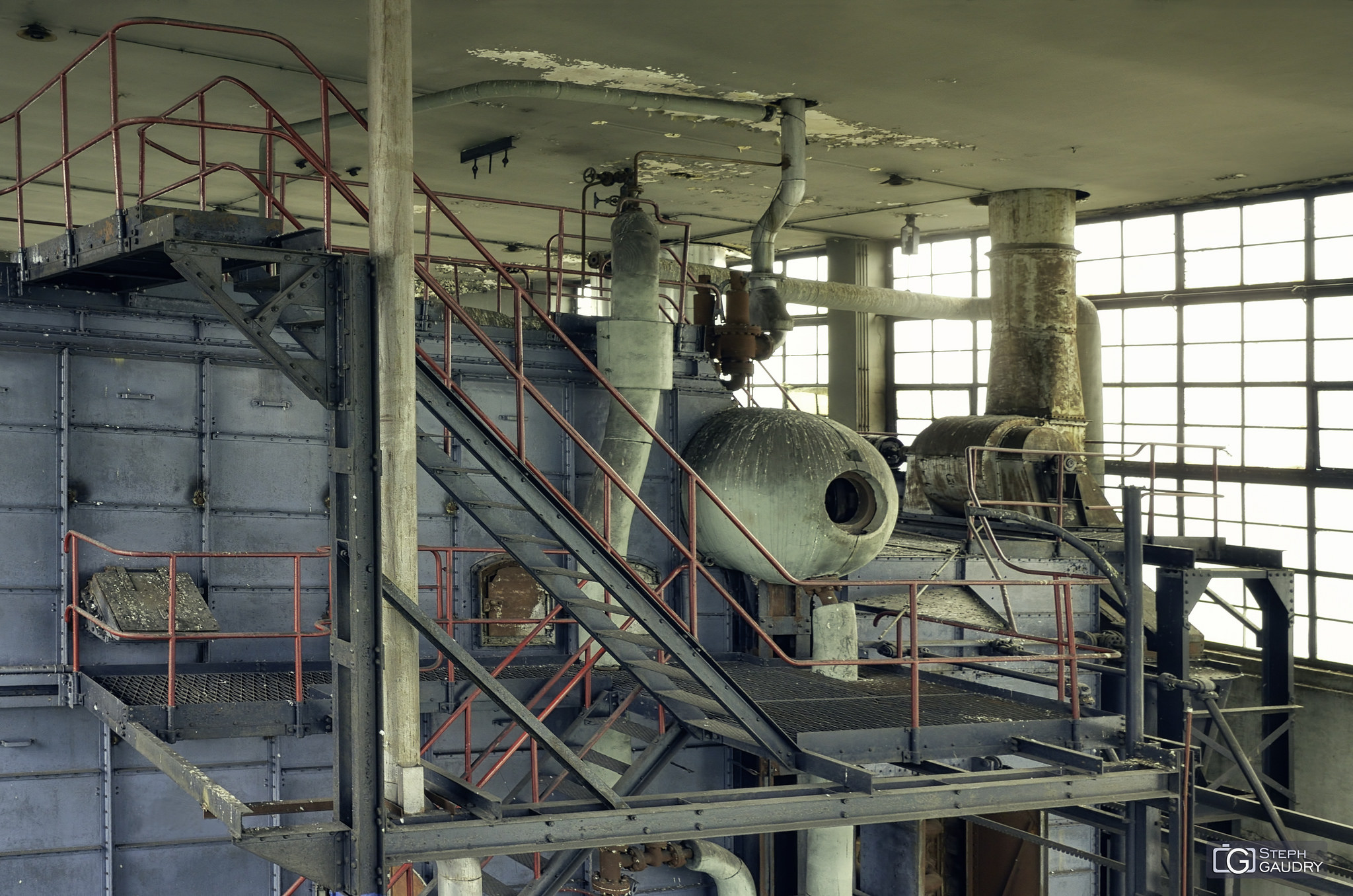 La centrale électrique de l'institut / La partie supérieure de la mini centrale