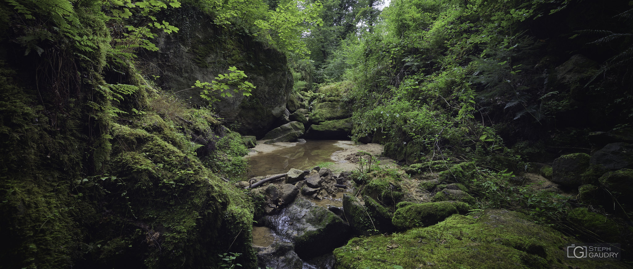 Berdorf - Mullerthal trail [Click to start slideshow]