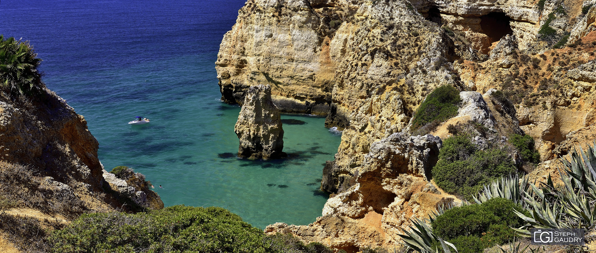 Algarve / Um último olhar antes de descer perigosamente em direção à praia