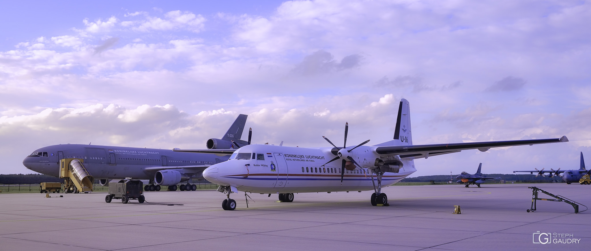 Eindhoven airport (NL), KDC-10 / Fokker 50 / F-16 falcon / C-130 Hercules