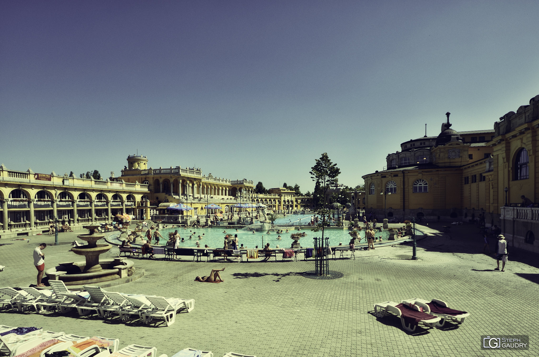 Széchenyi Thermal Bath and Swimming Pool [Cliquez pour lancer le diaporama]
