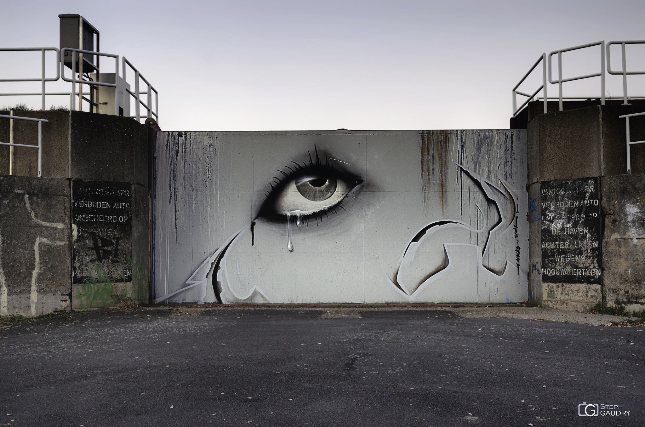 Fresques et graffiti / Les larmes de Doel