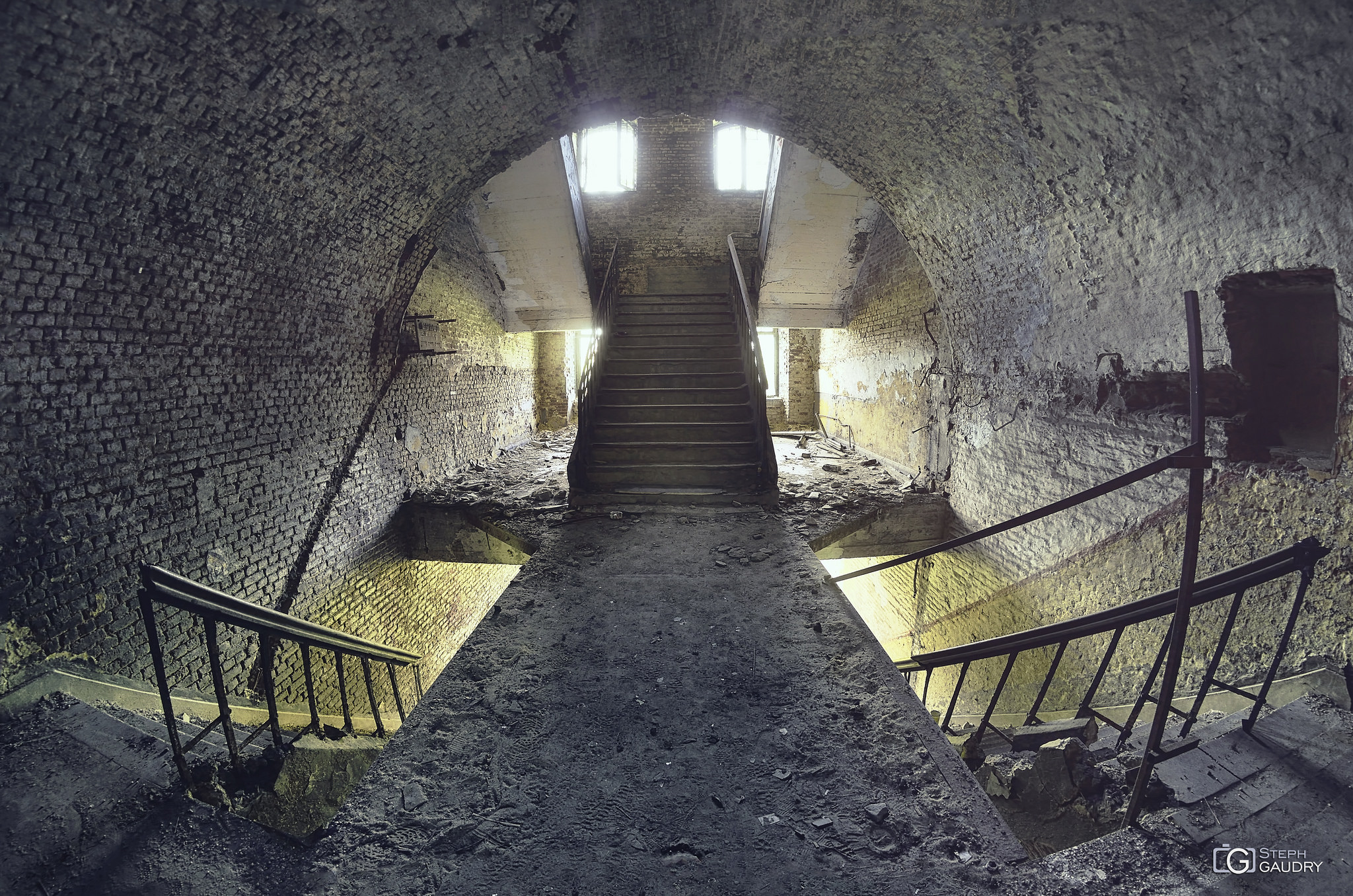Fort de la chartreuse / Chartreuse  Escaliers 2-1-2