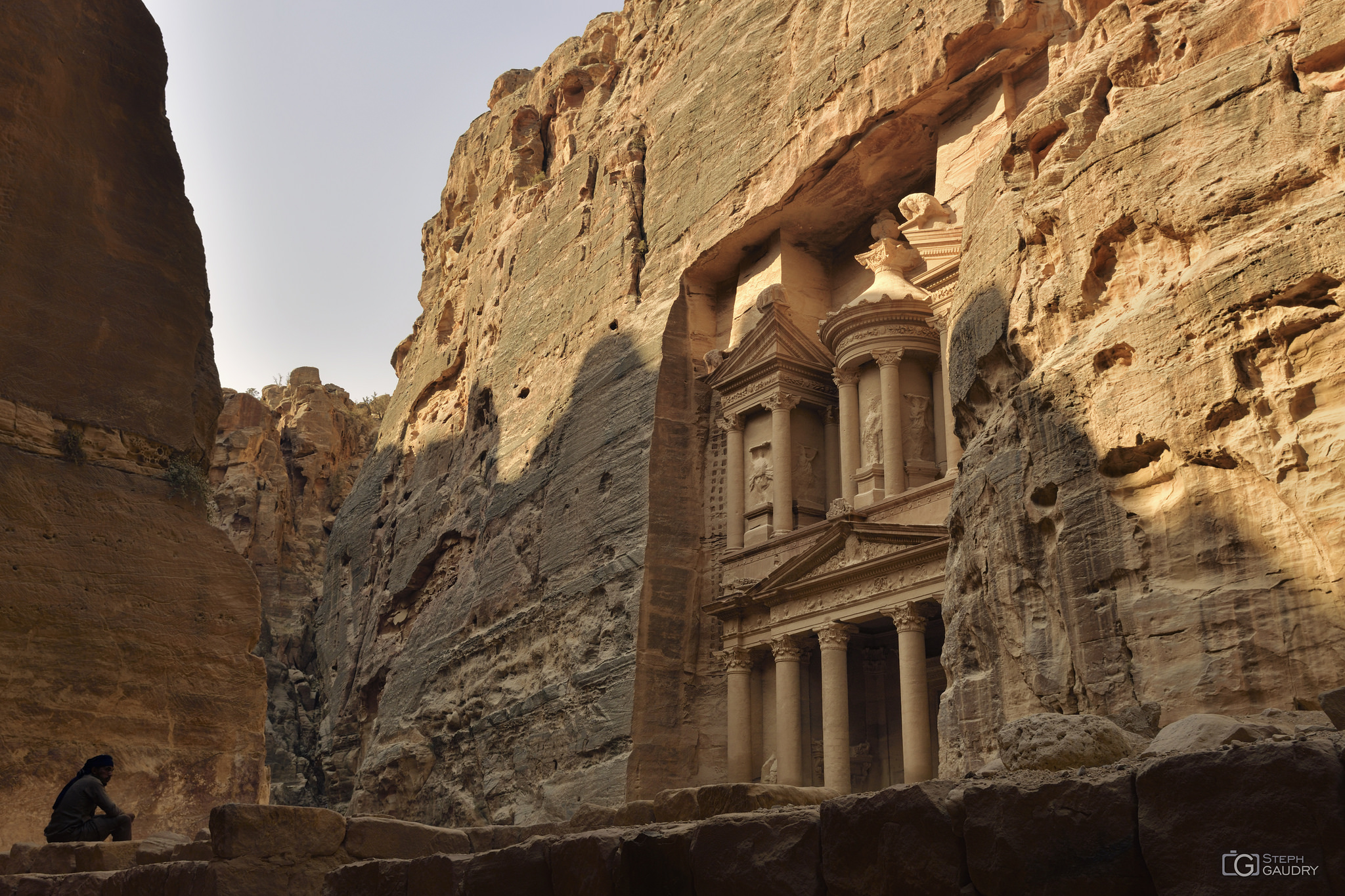 Petra - la Khazneh - vue latérale [Cliquez pour lancer le diaporama]