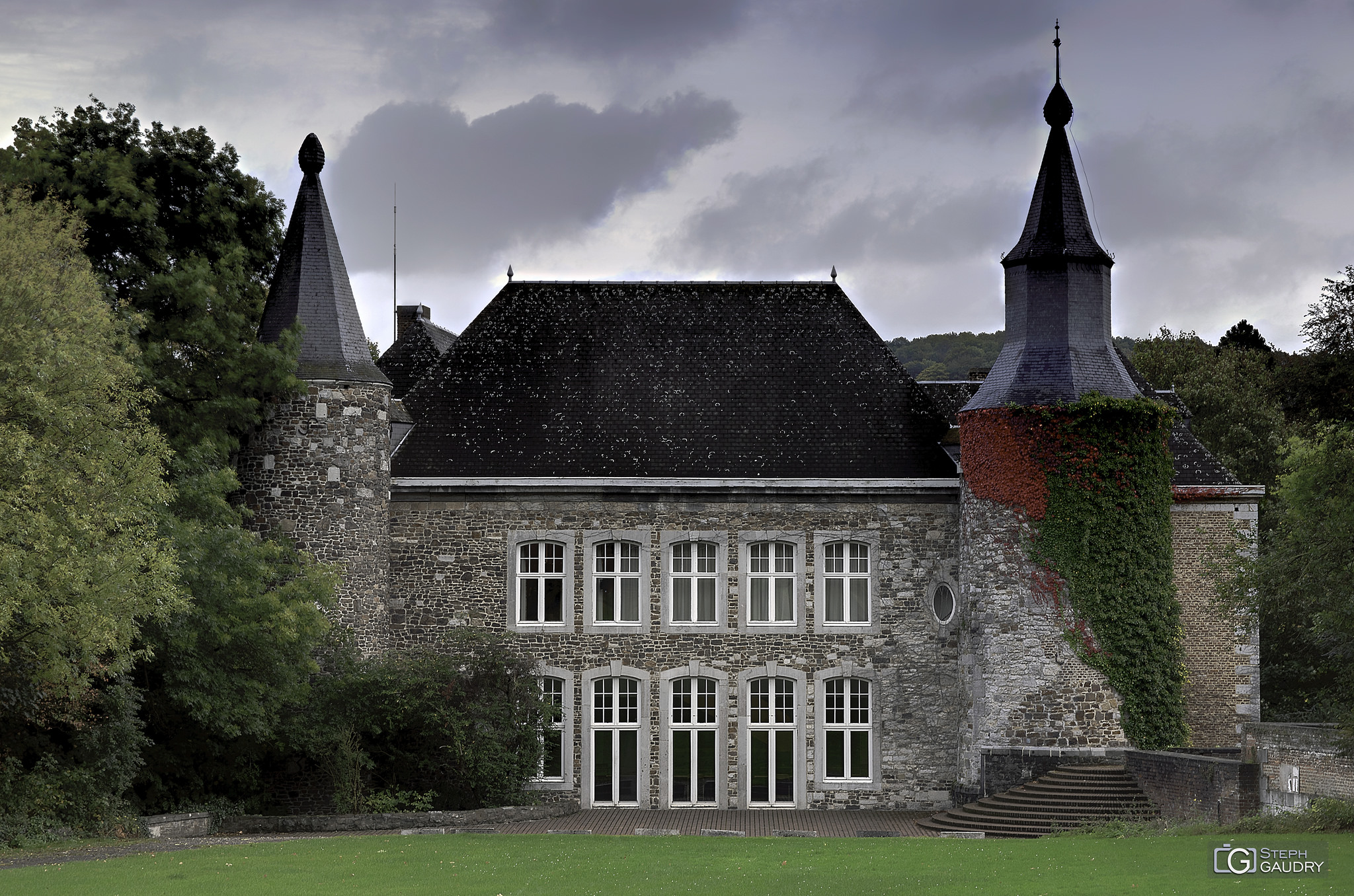 Le château de Colonster [Klik om de diavoorstelling te starten]