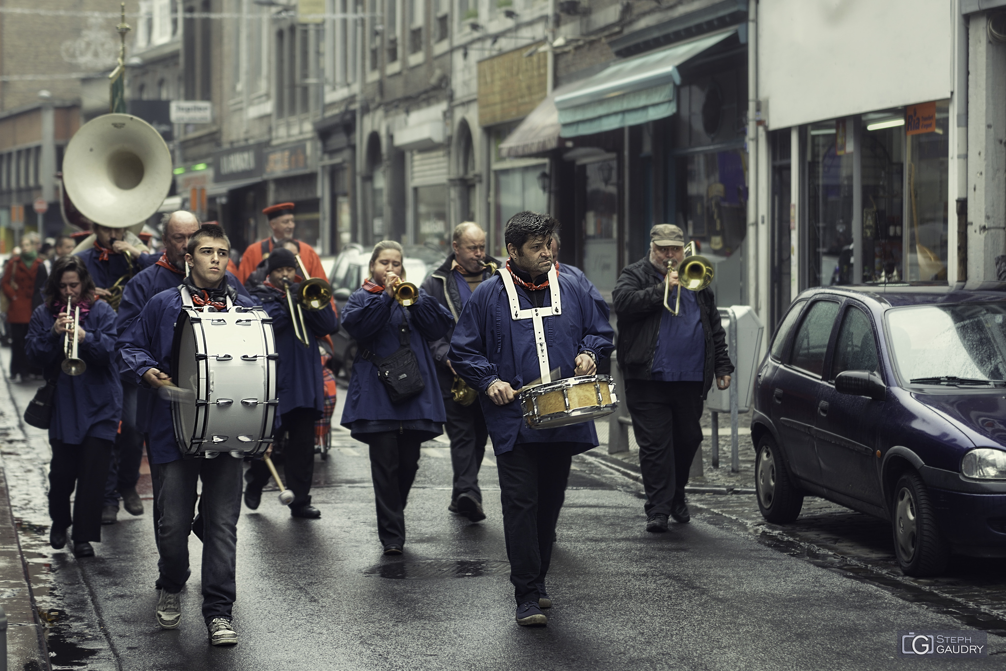 Fanfare rue Féronstrée [Klicken Sie hier, um die Diashow zu starten]