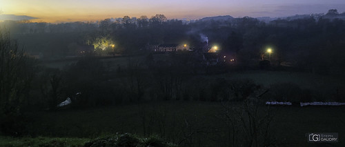 Vue nocturne depuis la chapelle de Saint-Hadelin (gsm)