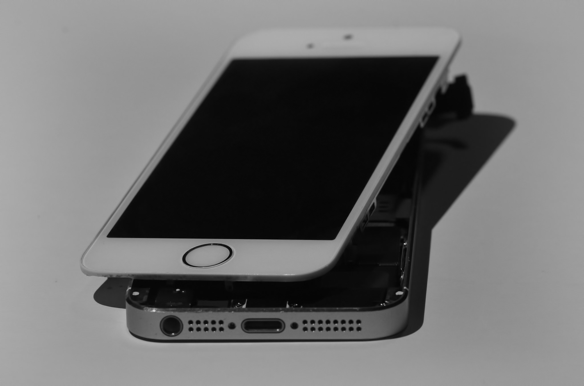 Démontage de l'iPhone 5s [Klik om de diavoorstelling te starten]