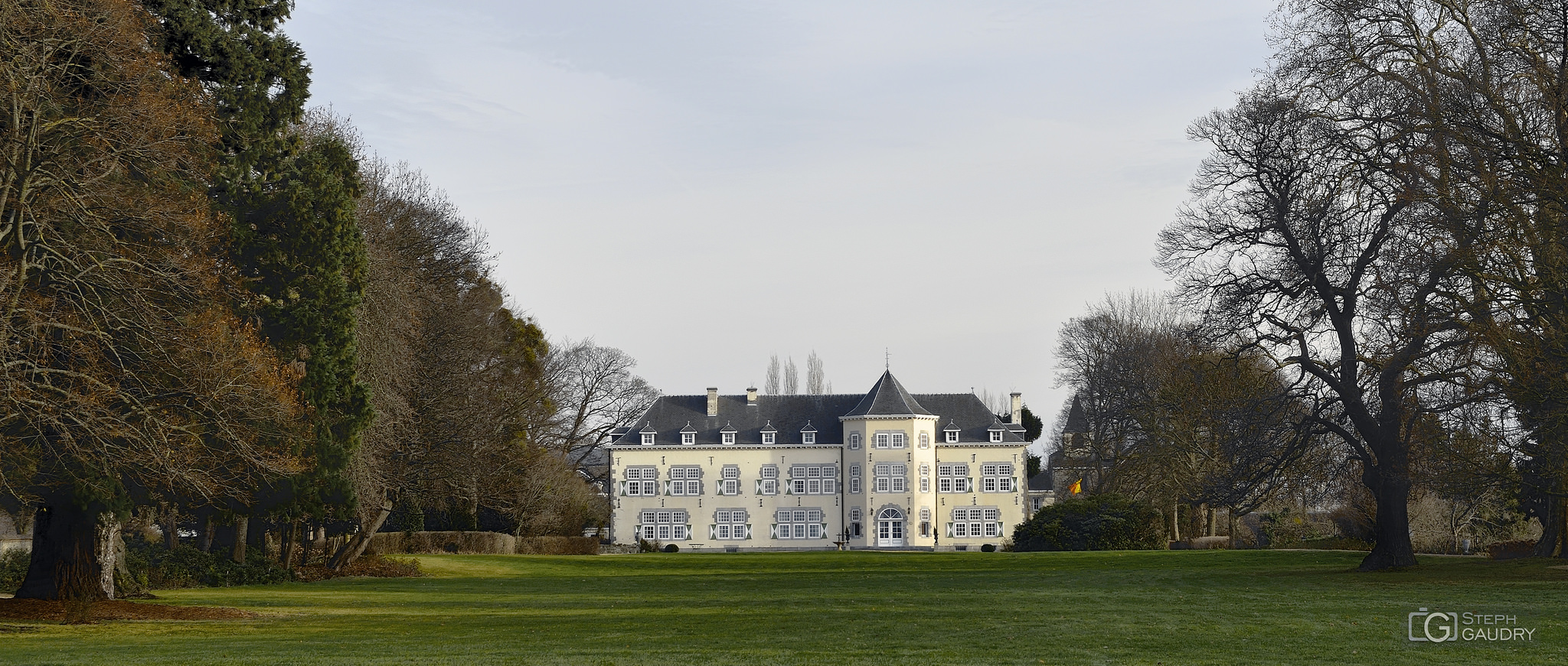 Château de madame la Baronne del Marmol [Klik om de diavoorstelling te starten]