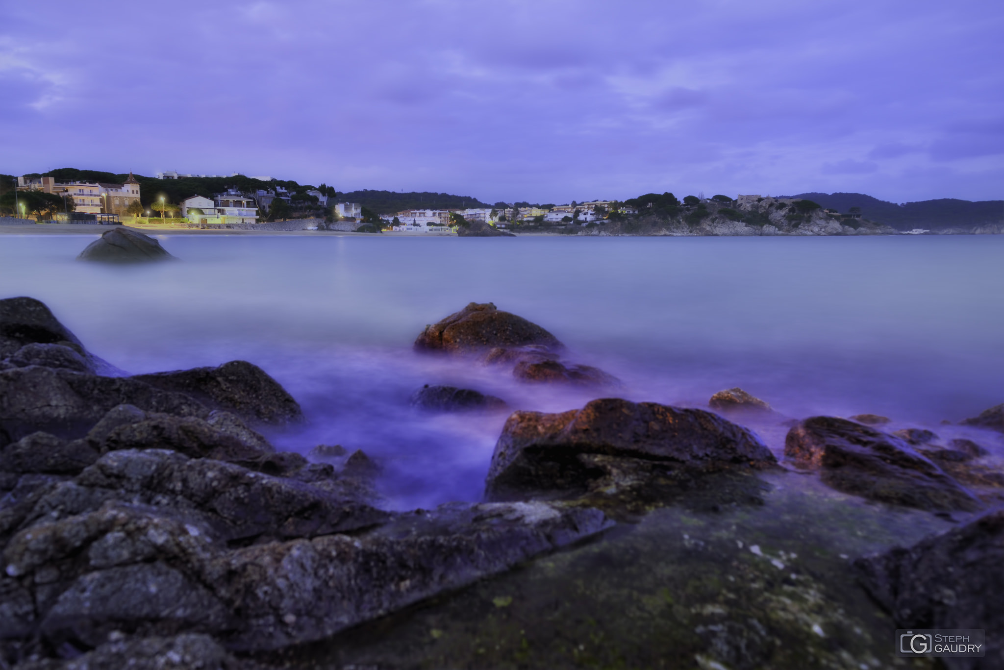 Long exposure and reflections of streetlights