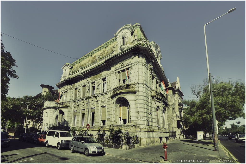 Corner of Dózsa György út and Lendvay utca