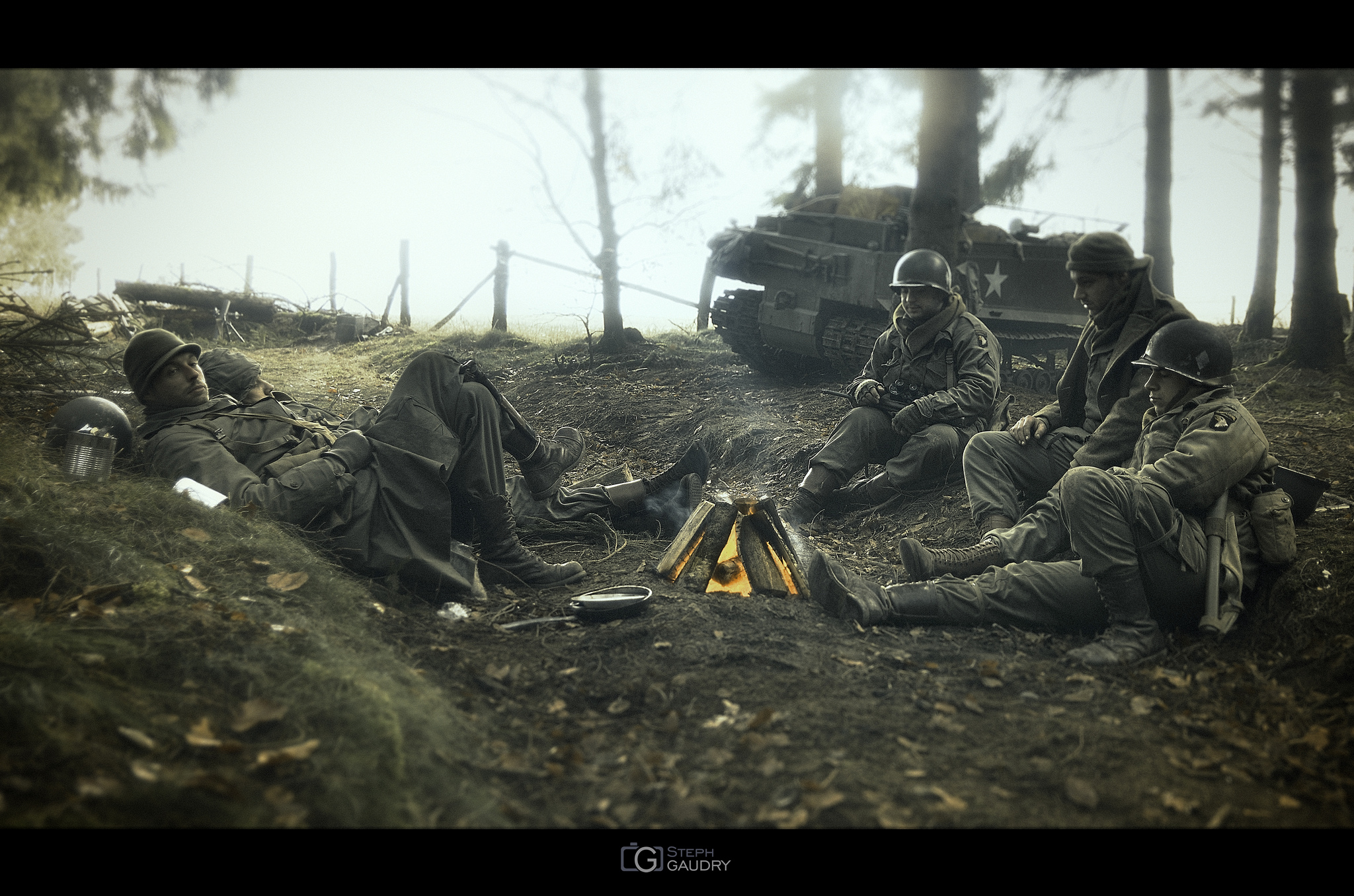 Bataille des Ardennes / Bivouac défensif dans les bois de Niblamont.