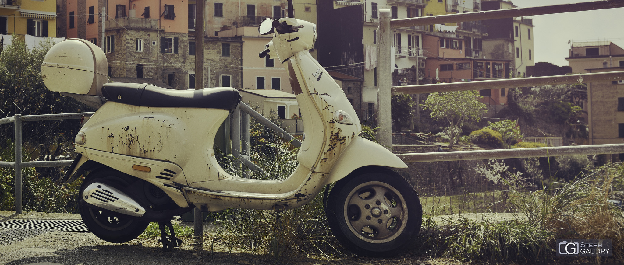 Paesaggi delle cinque terre / Liguria e Toscana dovrebbero essere visitati in Vespa