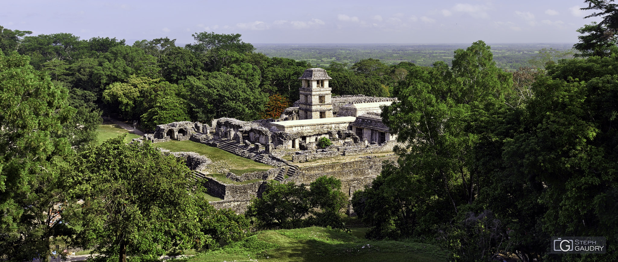 Palenque - Le palais et la tour d'observatoire [Klicken Sie hier, um die Diashow zu starten]