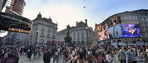 Evening at Picadily Circus