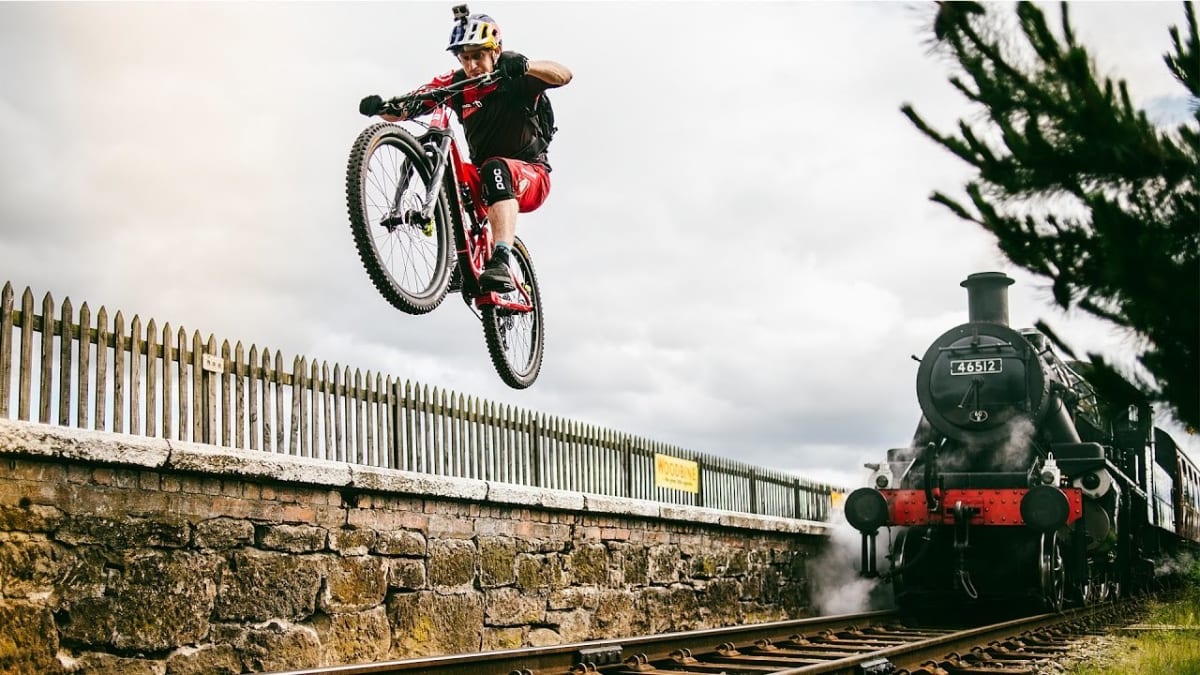 Image du film. 2016, UK, Réalisateur: Stu Thomson. Credit photo:BANFF Image du film "Danny MCaskill's wee day out"